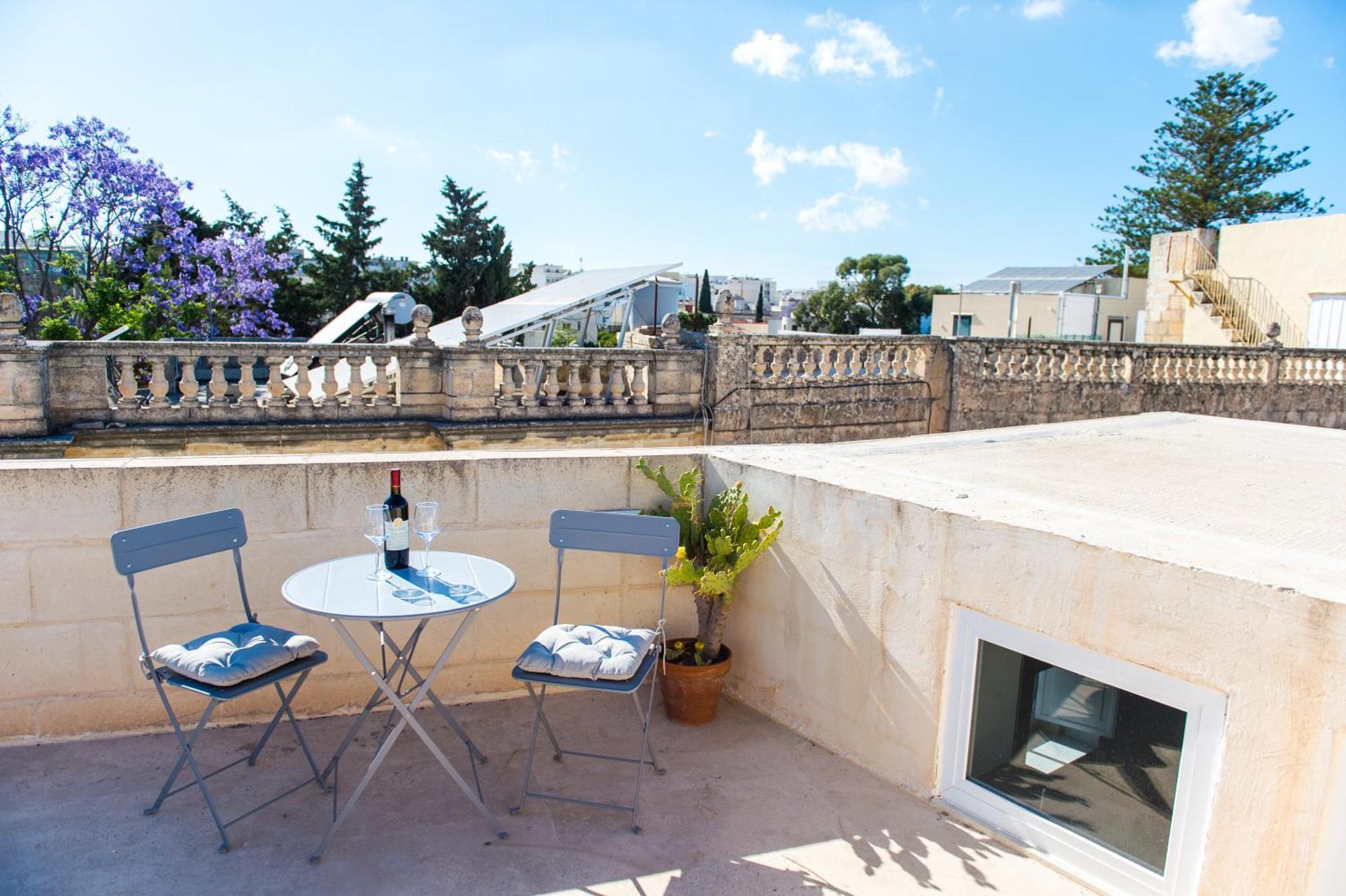 אטרד San Anton Suites מראה חיצוני תמונה