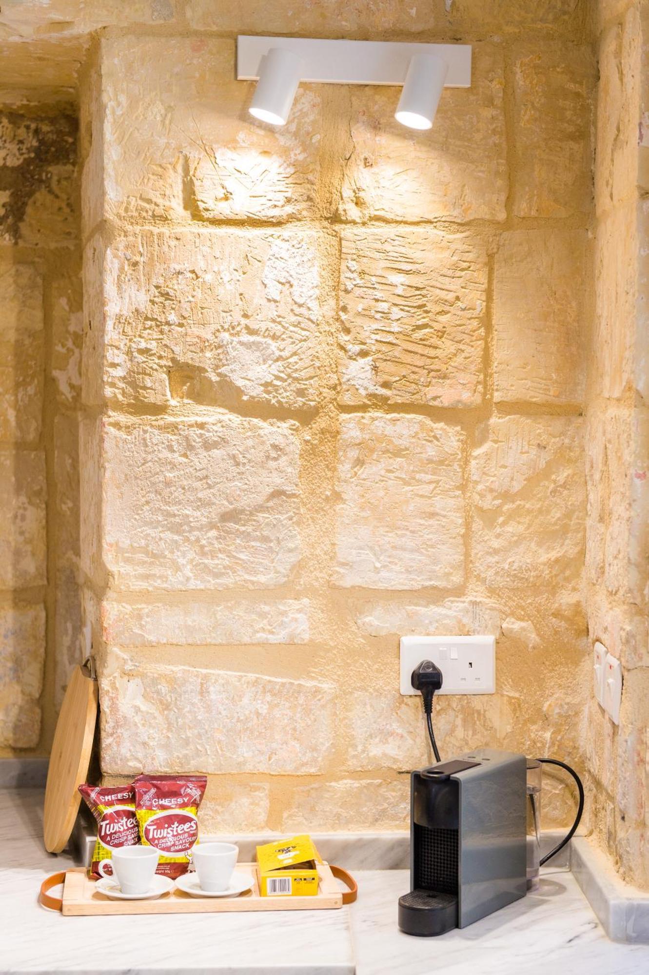 אטרד San Anton Suites מראה חיצוני תמונה